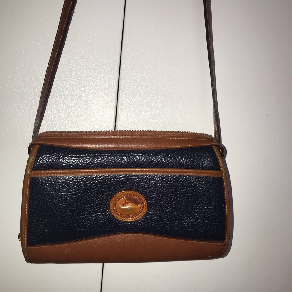 Classic Dooney & Bourke Shoulder Bag